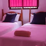 Doramas Private Rooms Shared Toilet