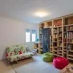 Comfortable Apartment In Salinetas Beach.