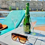 The Malibu Holiday Club Suite - Puerto Rico