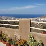 Casa Cueva Azul