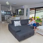 Villa Amadores N2