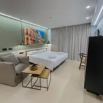 Gran Marina Suites