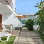 Bonito Bungalow Con Piscina Junto A La Playa