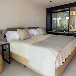 Tensuites - Adults Only