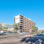Apartamento a pie del mar