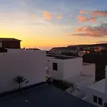 Bonito apartamento (2hab) cerca playa Amadores