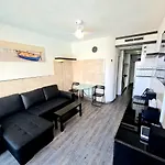 Oceanfront Deluxe-45M,Heated Pools,2Aircondition, 2Tv-65\