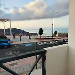 Apartment Laura Near Europa Center And Amadores Beach, Free Wifi