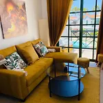 Apartment Laura Near Europa Center And Amadores Beach, Free Wifi