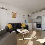 Sunny Apartment Teneguia By Yumbo