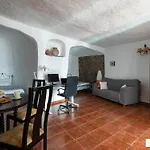 Artenara Mountain Lodge / Cave 1