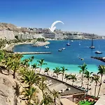 Brand New - Glass Apt - Ocean Views