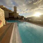 Apartment With Jacuzzi And Pool Access