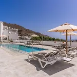 Granada II Apartments