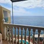 Flipper Top Suites
