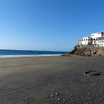 Bungalow Auf Einem Felsen Direkt Am Meer