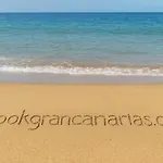 Apartamento a pie del mar