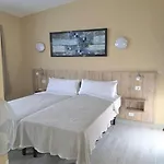 Vista Verde - Adults Only
