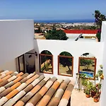 Lightbooking- View And Pool