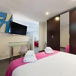 Suites Garden Loft Velázquez