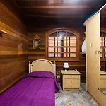 Camping Cabin - Private Solarium & Pool - Bbq