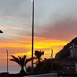 Beautiful Holiday Home Near Of The Sea