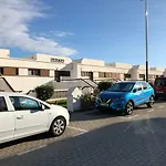 Luxury 2 Bedroom Apt 50 M From Beach