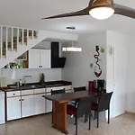 Casa Feliz En El Complejo Las Fresas