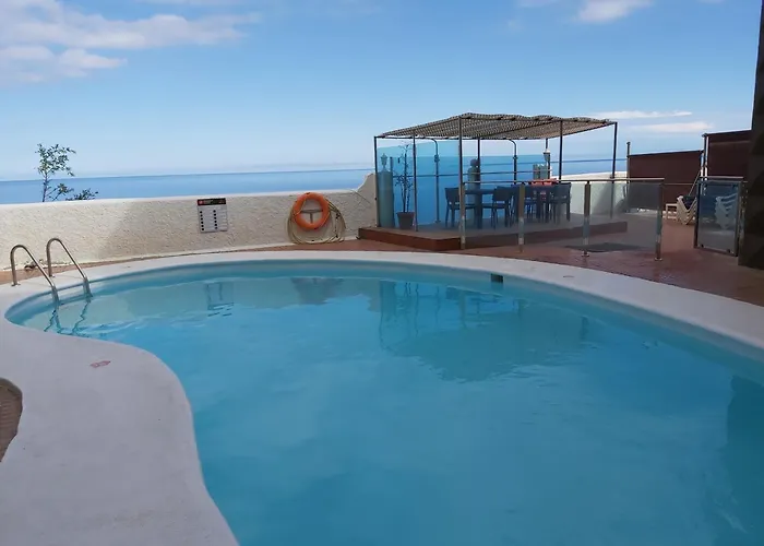 Flipper Top Suites