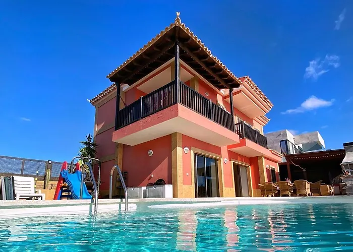 Luxury 5 Star Villa Violetta With Amazing Sea View, Jacuzzi And Heated Pool