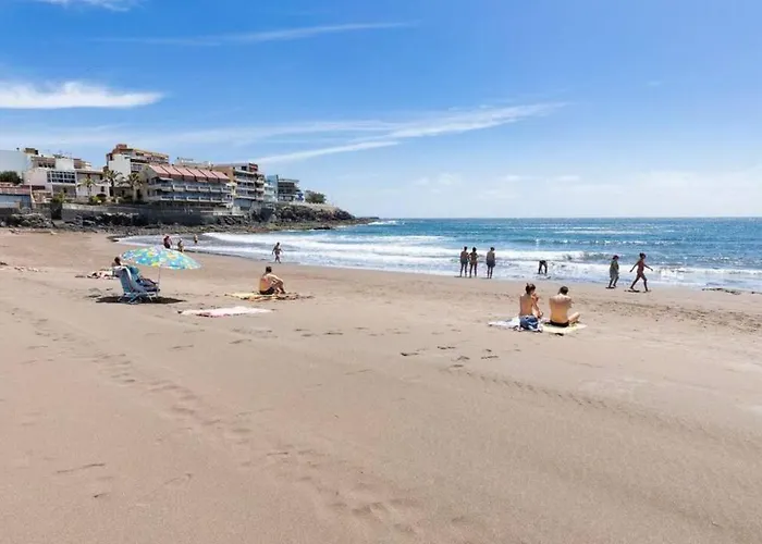Comfortable Apartment In Salinetas Beach.