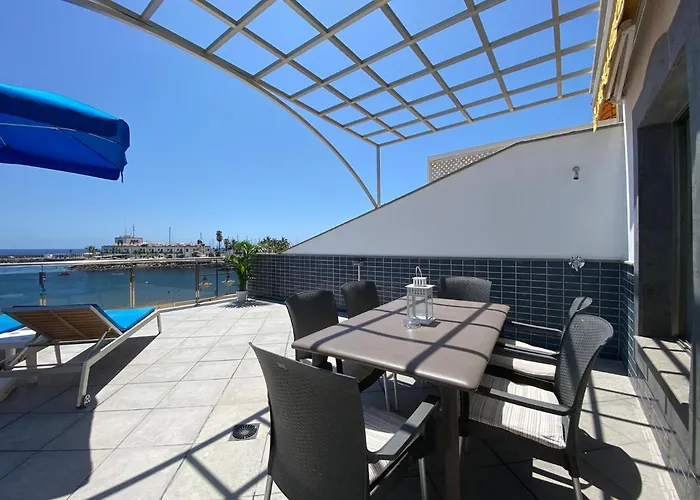 Billy\'S Beachfront Apartment With Pool Access