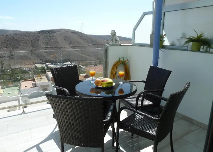 Holiday Home With Great Views And Pool
