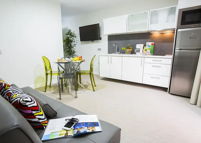 Valentina Beach Apartments And Suites