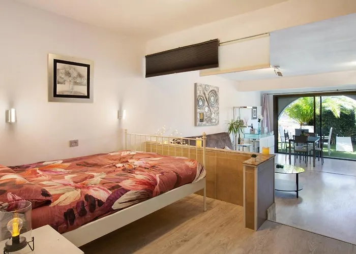Apartment With Beautiful Sea Views