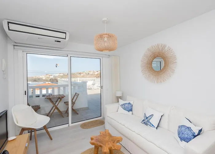 Sea Views Private Terrace 2Br House Near The Beach