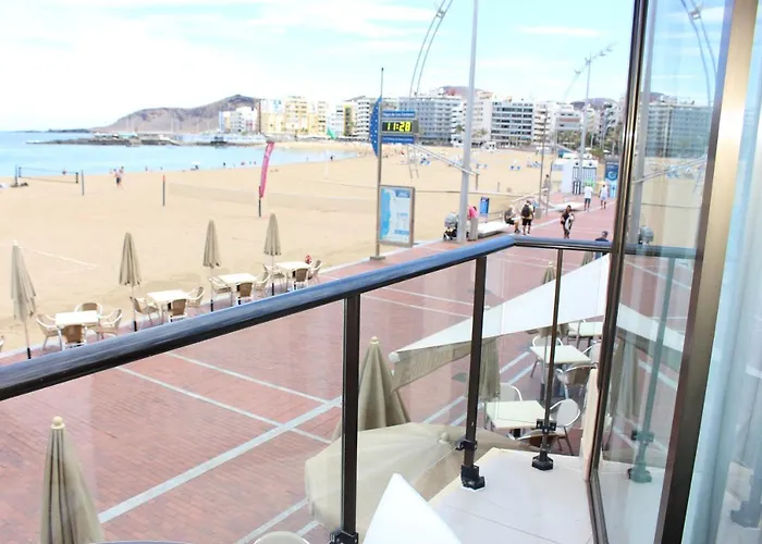 Lord Nelson Las Canteras 1