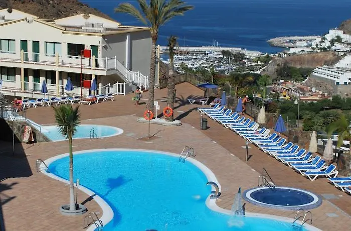 Apartamentos Natural Park