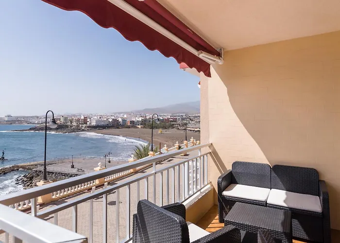 Piso En Primera Linea Con Vistas Directas Al Mar