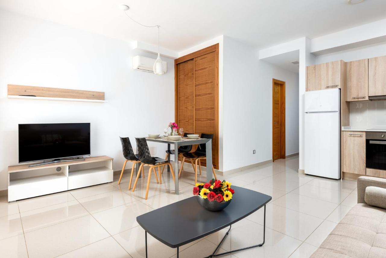 Las Palmeras Apartment