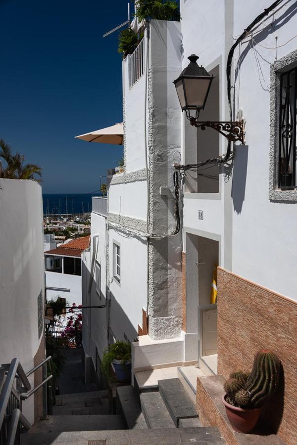 Las Palmeras Apartment *