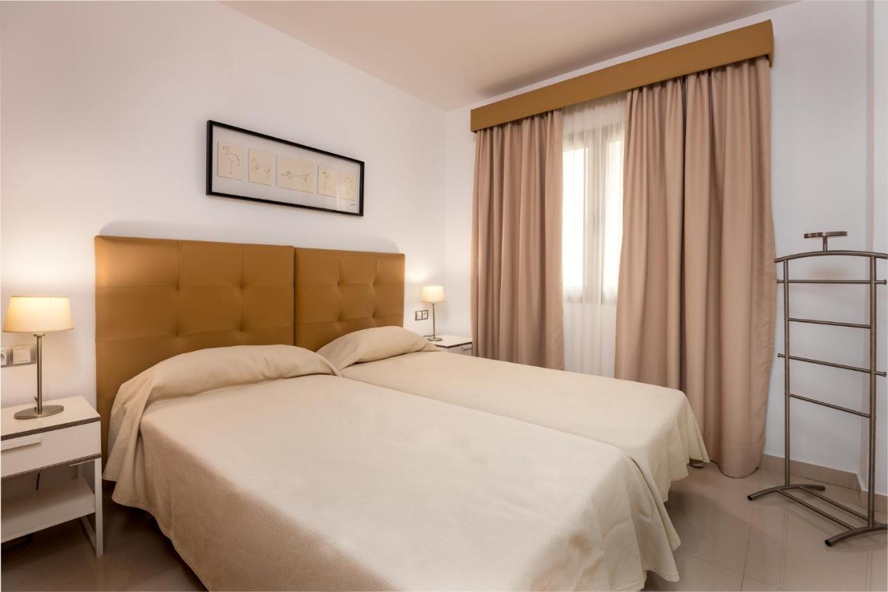Las Palmeras Apartment *