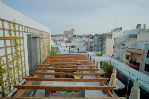 Valentina And Apartment