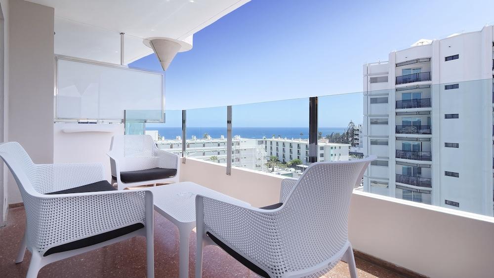 Hotel Bull Escorial & 3*