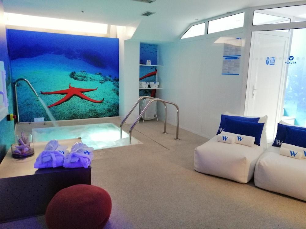 Wavia - Adults Only 3*