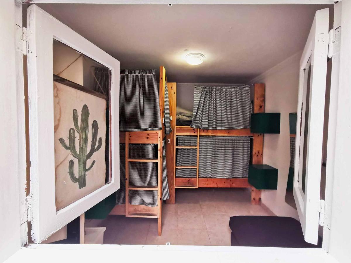 La Ventana Azul Surf Hostel *