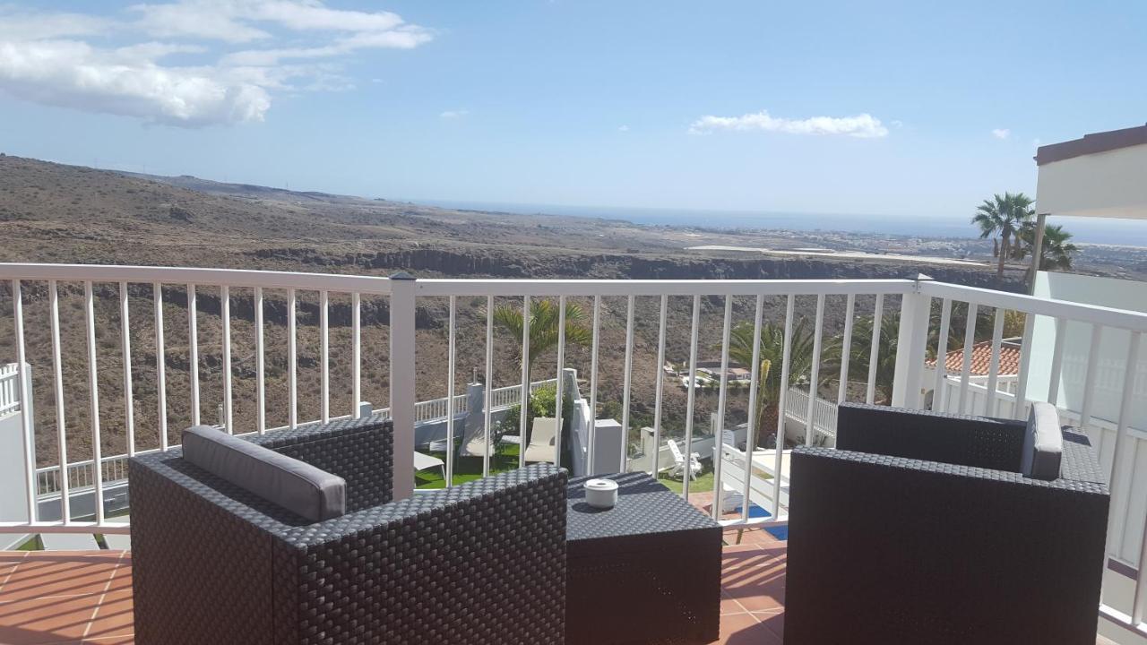 Villafonzie Adults Only Gayfriendly Bed & Breakfast