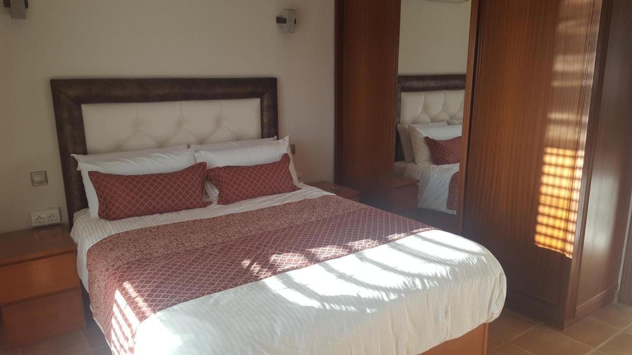 Villafonzie Adults Only Gayfriendly Bed & Breakfast *