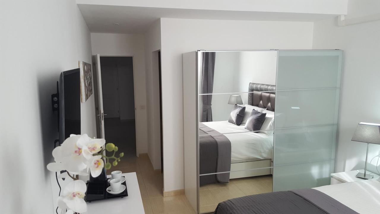 Villafonzie Adults Only Gayfriendly Bed & Breakfast *
