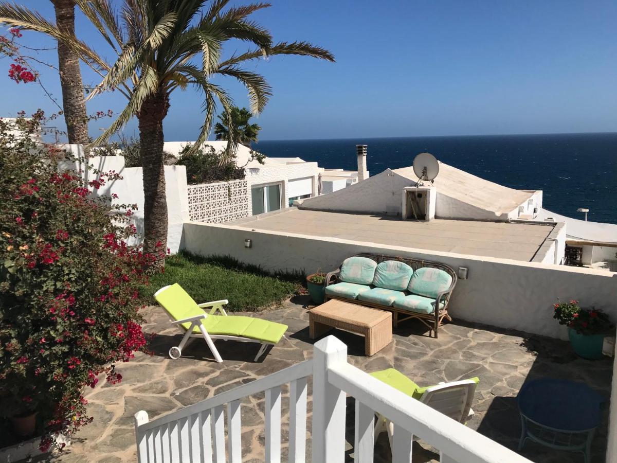 Seaviews And Flowers